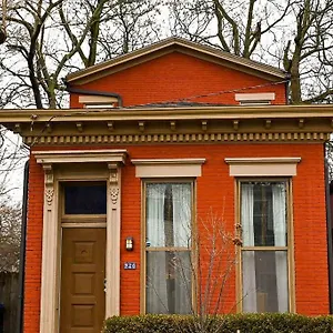 A Hidden Gem Near Nulu/downtown. Holiday home